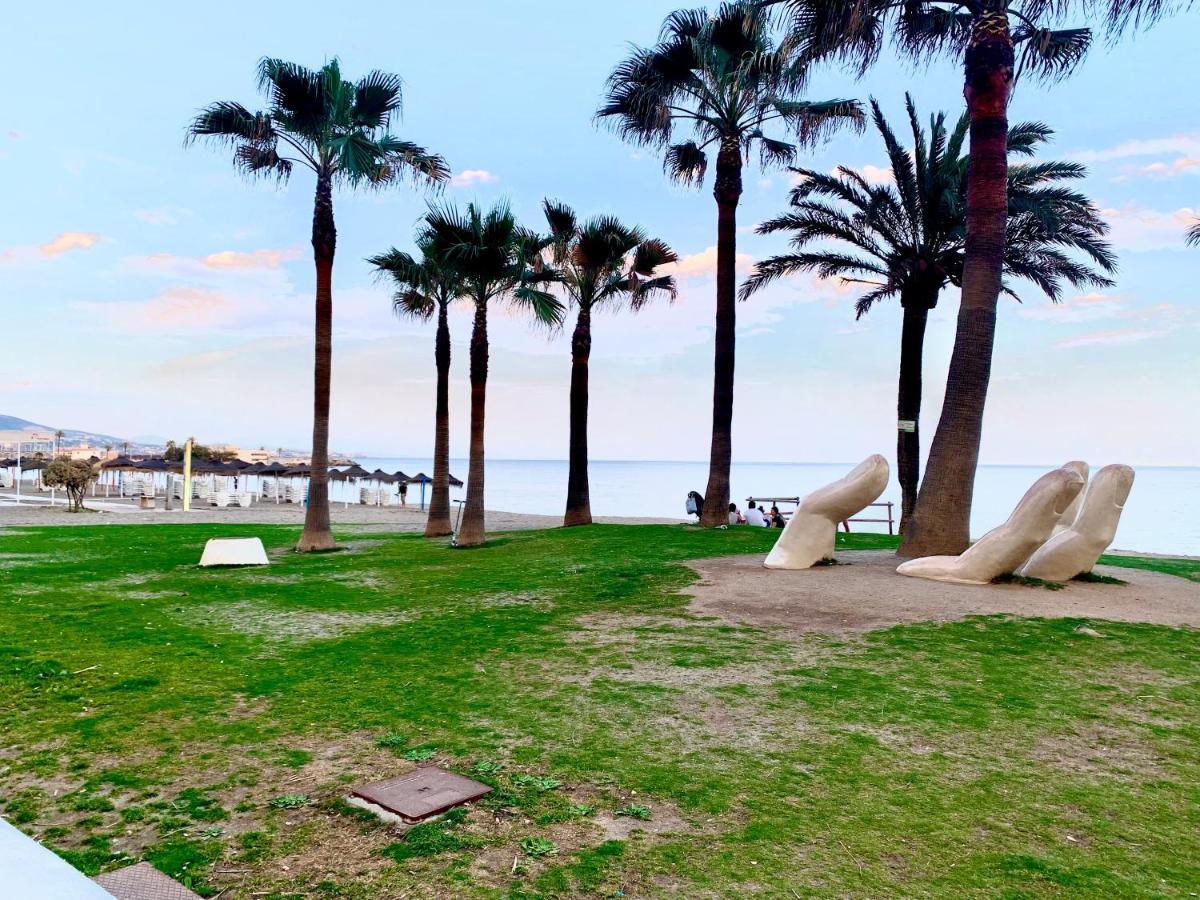 Moderno Junto A La Playa Y El Centro Apartment