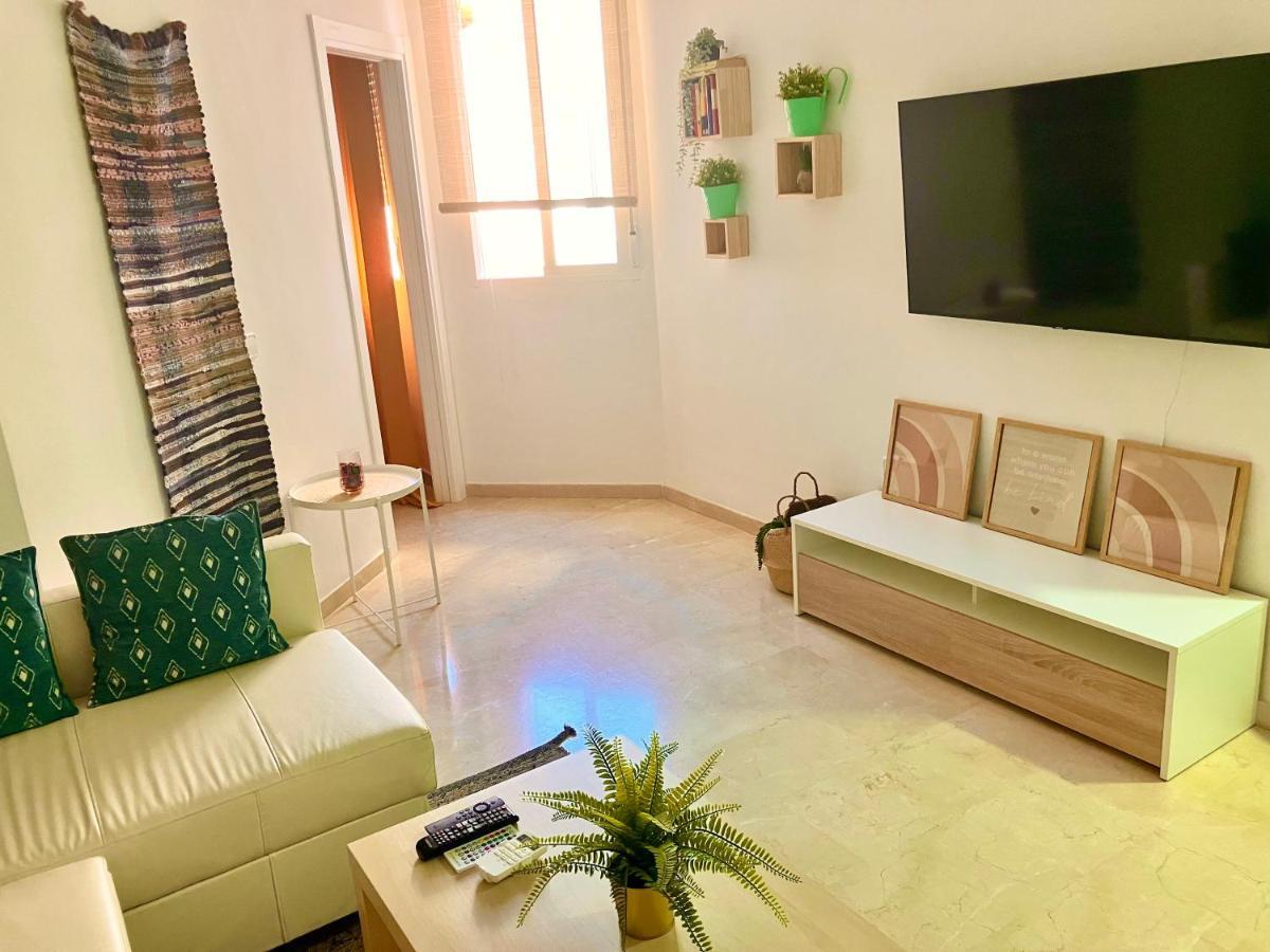 Moderno Junto A La Playa Y El Centro *